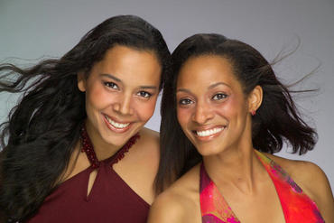 Rhiannon Giddens (left) and Cheryse McLeod Lewis perform together as Eleganza.